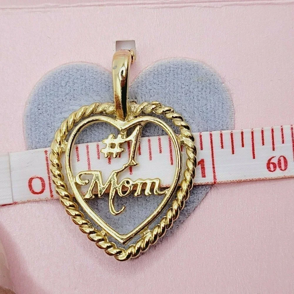 Vintage Marvella #1 Mom Pendant Gold Tone New On Card Registration # Delicate